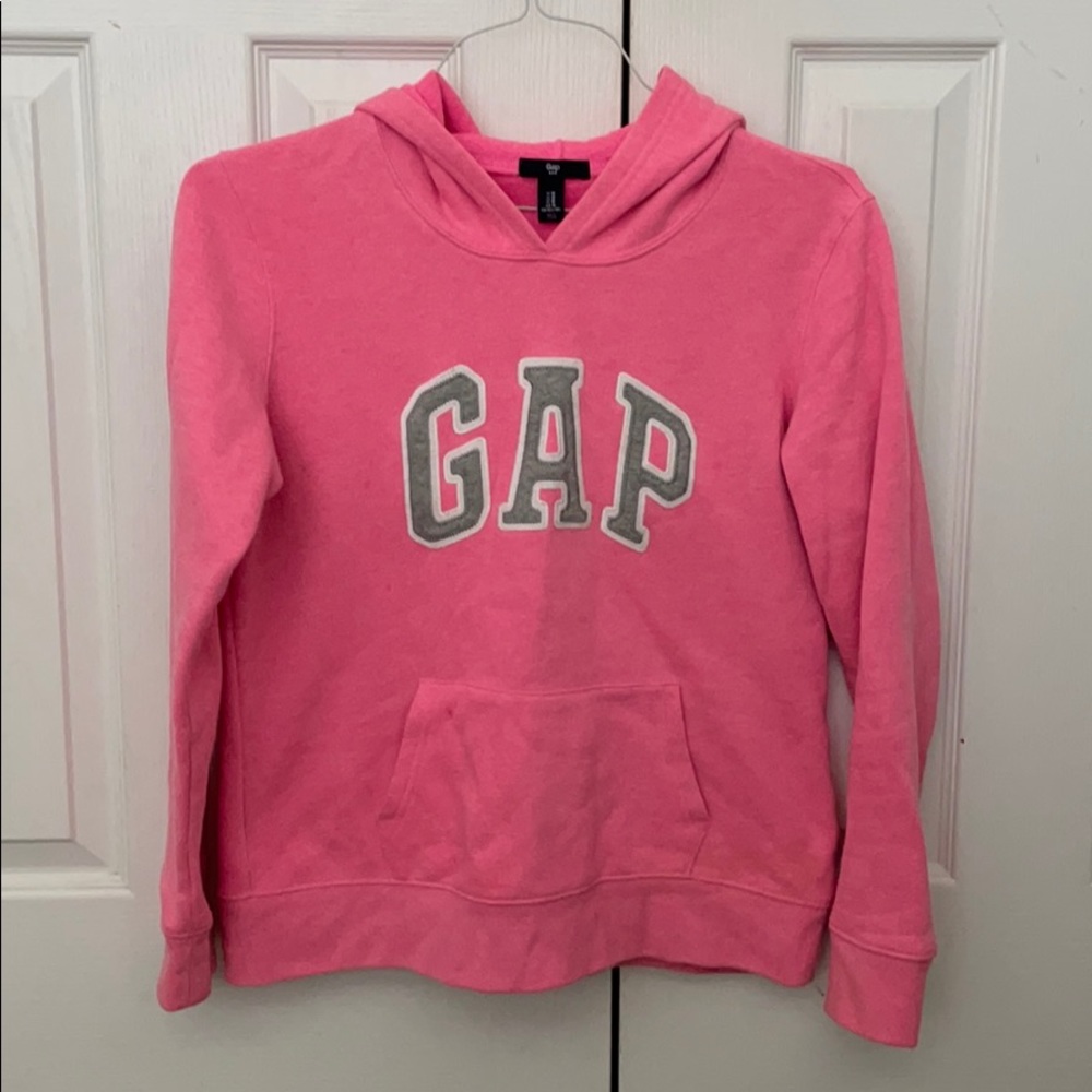 pink gap sweatshirt